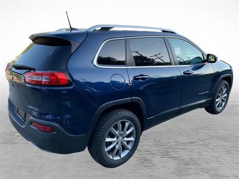 Used 2018 Jeep Cherokee Limited AWD/4WD image 3