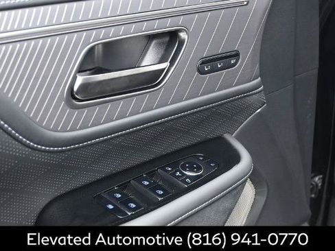 Certified 2026 INFINITI QX80 Autograph AWD/4WD image 17
