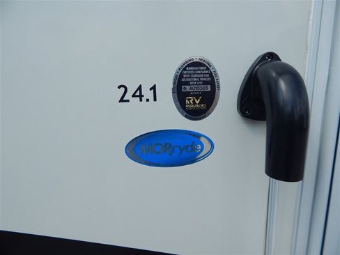 Used 2022 Ford E-350 and Econoline 350 Super Duty w/ A/C Prep Package RWD image 24