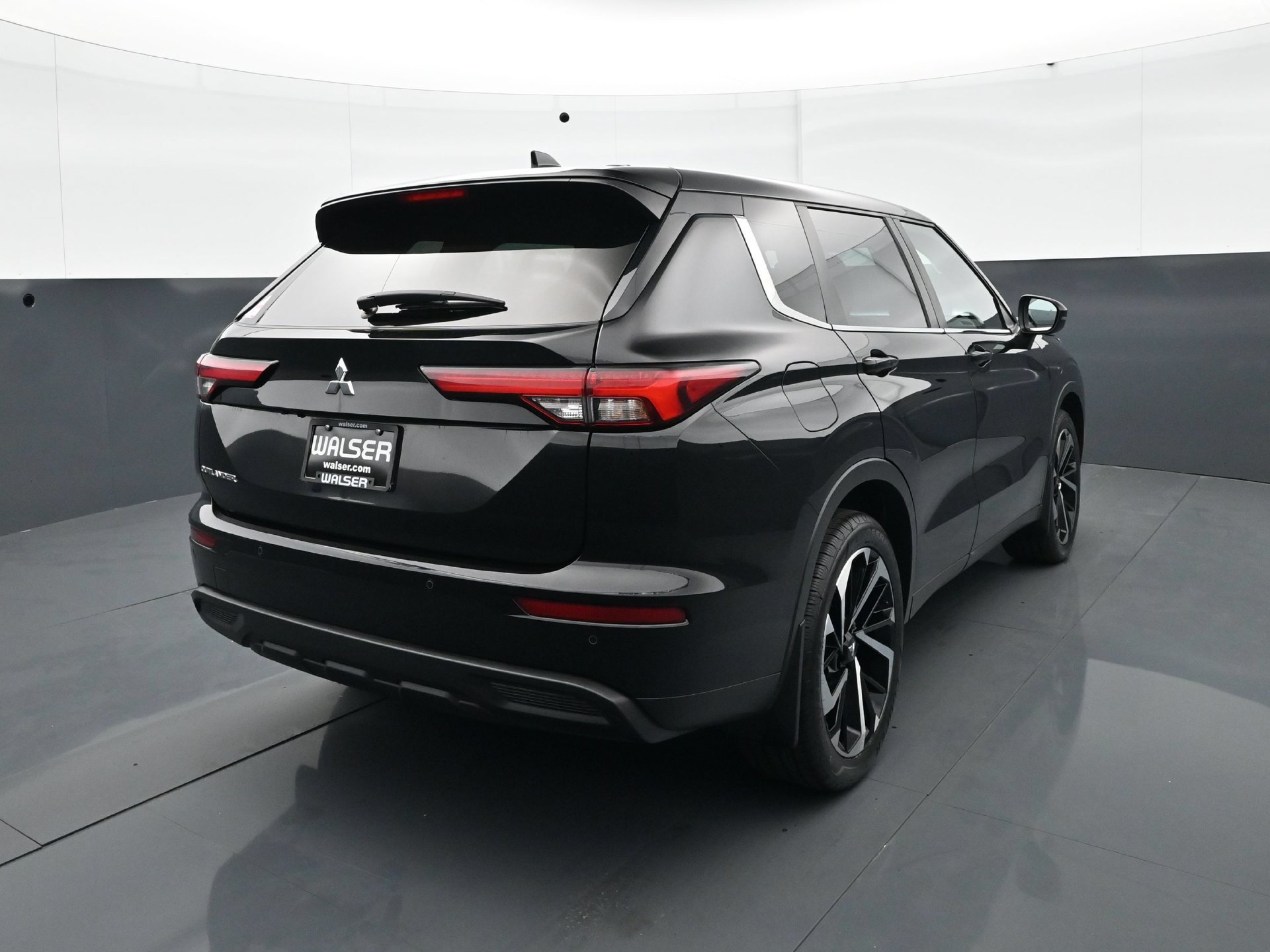 Used 2022 Mitsubishi Outlander ES AWD/4WD image 6