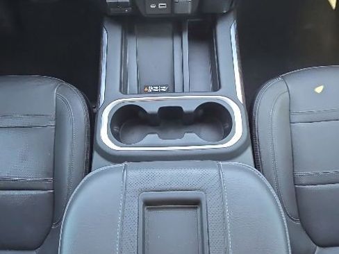 Used 2022 GMC Sierra 3500 Denali w/ Denali Ultimate Package AWD/4WD image 44