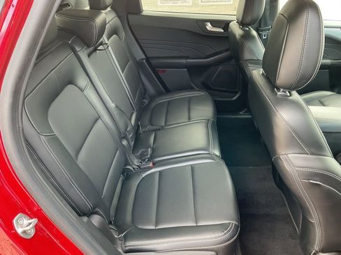 Used 2023 Ford Escape Platinum image 19