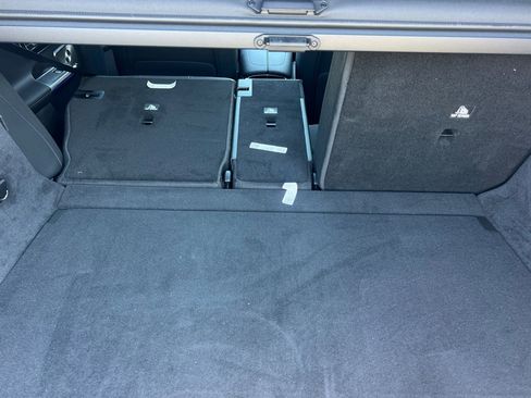 New 2026 Mercedes-Benz EQE 320 4MATIC SUV image 28