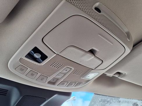 Certified 2023 Lincoln Navigator Reserve AWD/4WD image 17