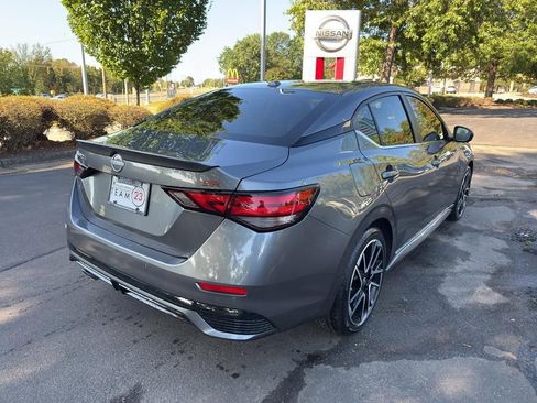 New 2025 Nissan Sentra SR image 7