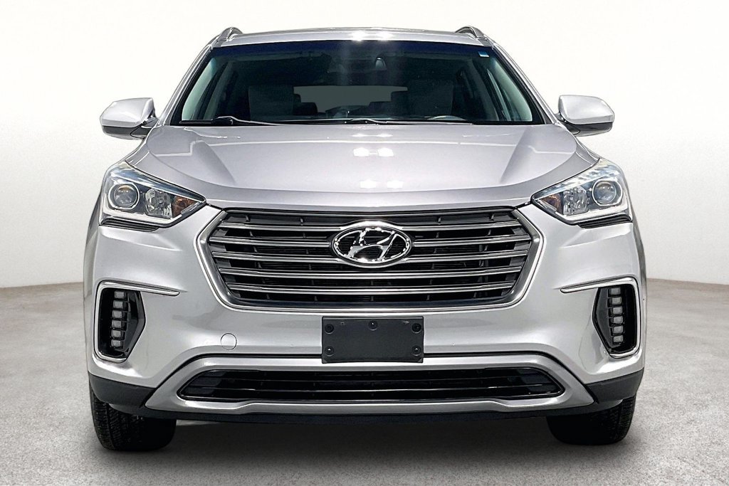 Used 2019 Hyundai Santa Fe XL SE FWD image 4