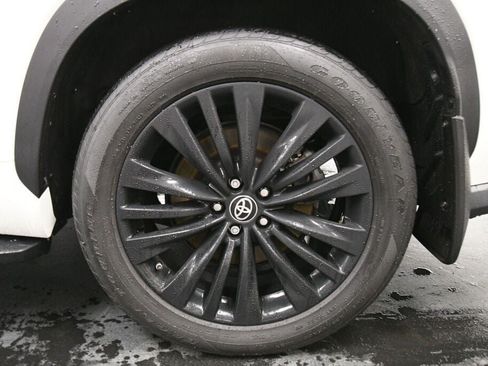 Used 2021 Toyota Highlander Platinum AWD/4WD image 37