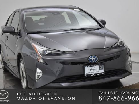 Used 2016 Toyota Prius Four Touring w/ Premium Convenience Package image 12