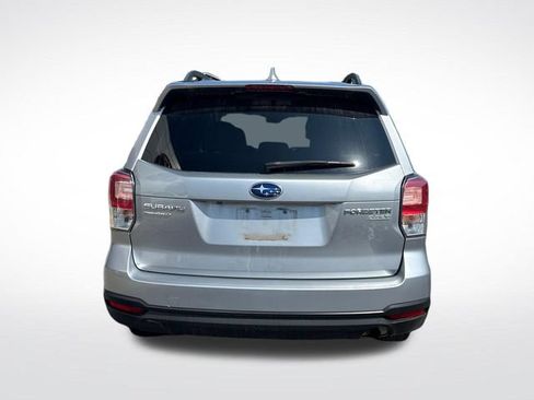Used 2017 Subaru Forester 2.5i Premium w/ All-Weather Package AWD/4WD image 4
