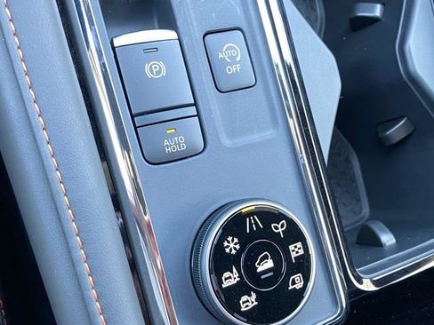 New 2026 Nissan Pathfinder Rock Creek w/ Rock Creek Premium Package AWD/4WD image 19