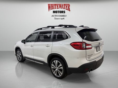 Used 2021 Subaru Ascent Limited w/ Technology Package image 2