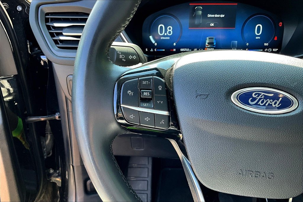 Used 2024 Ford Escape Platinum AWD/4WD image 12