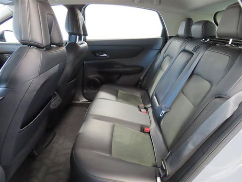 Used 2024 Nissan Ariya AWD image 34