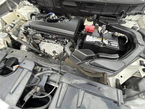 Used 2015 Nissan Rogue SL w/ SL Premium Package image 31