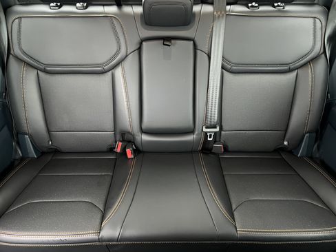 Used 2025 Ford Maverick Tremor image 16