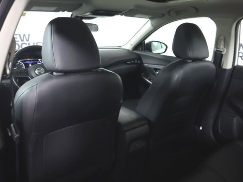 Certified 2023 Nissan Sentra SR w/ SR Premium Package image 25