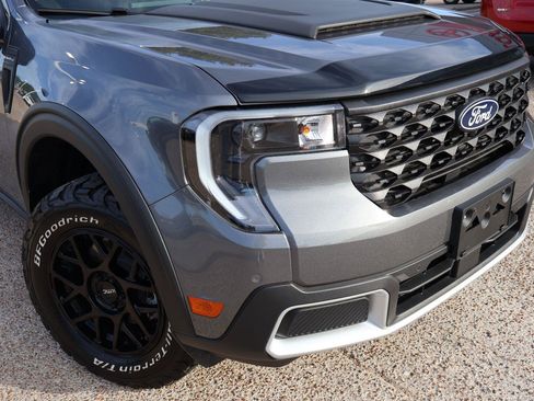 Used 2026 Ford Maverick Lariat w/ 4K Tow Package AWD/4WD image 8