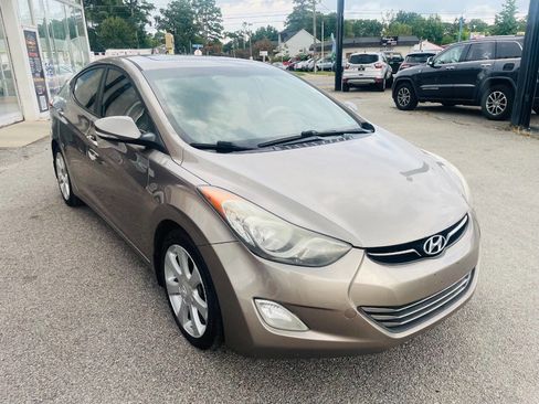 Used 2012 Hyundai Elantra Limited w/ Technology Pkg 5 image 19