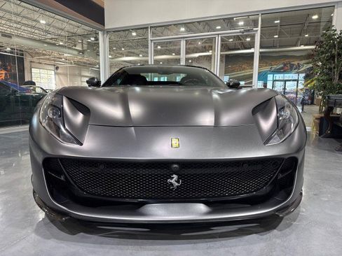 Used 2021 Ferrari 812 GTS image 22
