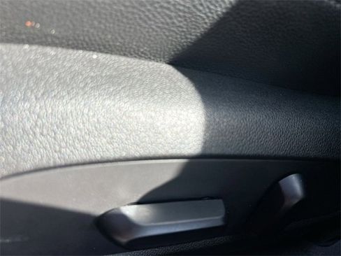 Used 2017 Chevrolet Cruze Premier image 15