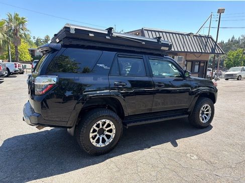 Used 2023 Toyota 4Runner TRD Off-Road Premium w/ Moonroof Package AWD/4WD image 8