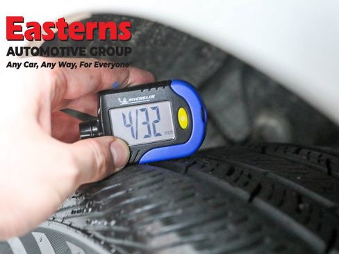 Used 2017 Ford Transit Connect XLT image 26