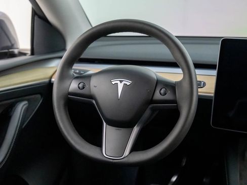 Used 2023 Tesla Model Y Long Range image 12