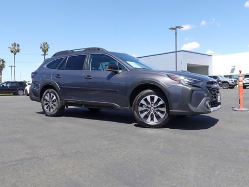 Certified 2023 Subaru Outback Limited AWD/4WD image 4