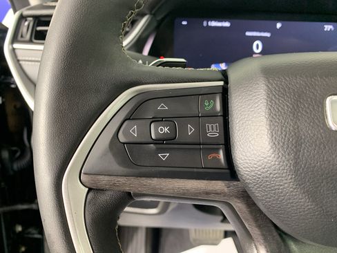 Used 2023 Jeep Grand Cherokee L Limited w/ Rear Seat Video Group I AWD/4WD image 18