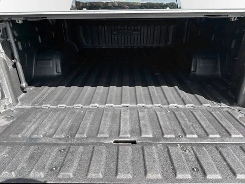 Used 2021 GMC Sierra 1500 Elevation w/ LPO, Elevation Black Package AWD/4WD image 9