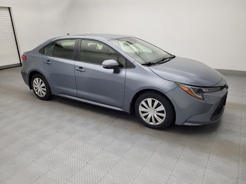 Used 2021 Toyota Corolla LE w/ Carpet Mat Package (TMS) image 11