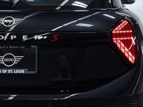 New 2026 MINI Cooper S FWD image 8
