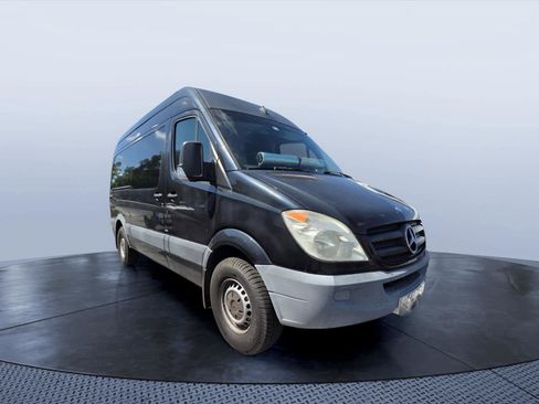 Used 2011 Mercedes-Benz Sprinter 2500 image 1