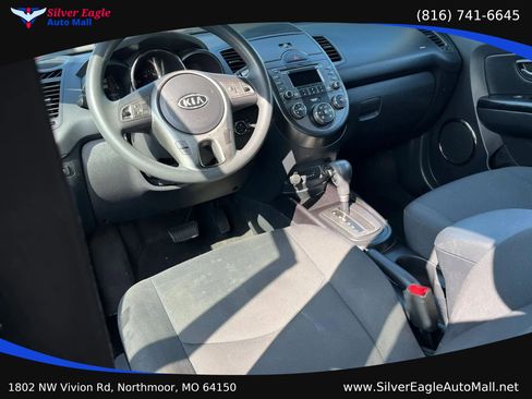 Used 2010 Kia Soul + w/ Audio Pkg FWD image 6