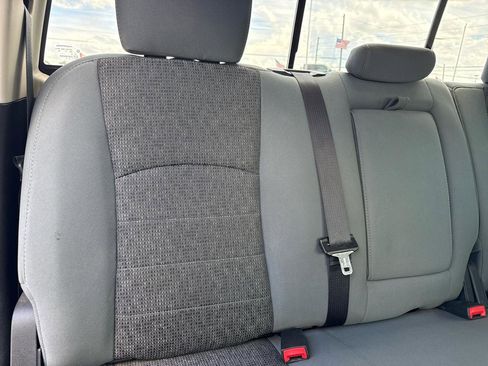 Used 2017 RAM 1500 Big Horn RWD image 15