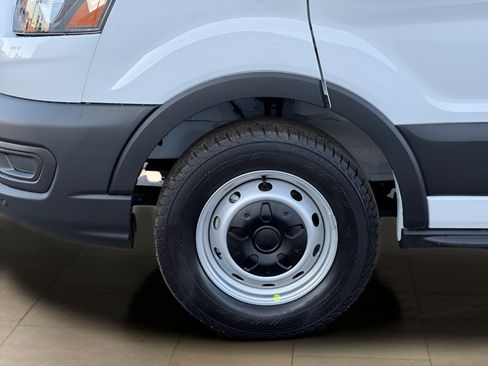 New 2026 Ford Transit 150 Low Roof RWD image 31