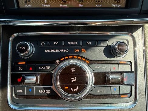 Used 2017 Lincoln Continental Select FWD image 27