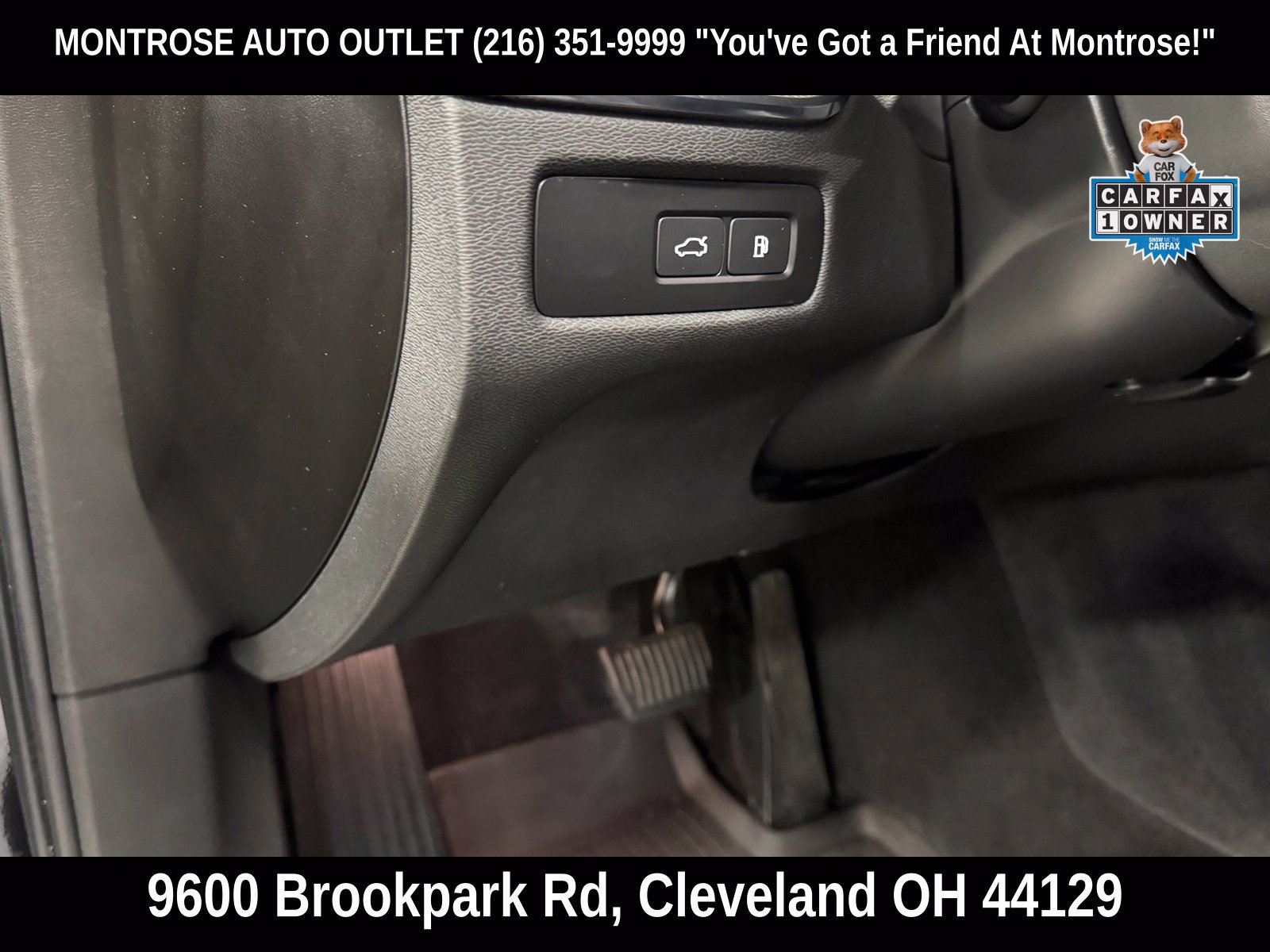 Certified 2024 Volvo XC60 T8 Ultimate w/ Protection Package Premier AWD/4WD image 20