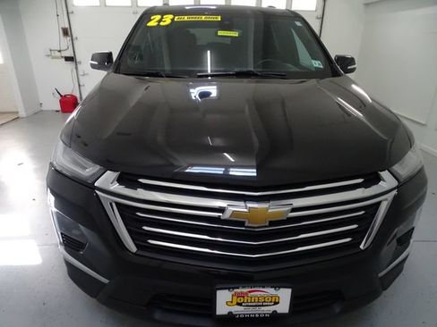 Used 2023 Chevrolet Traverse LT AWD/4WD image 25