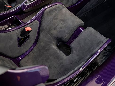 Used 2019 McLaren Senna image 27