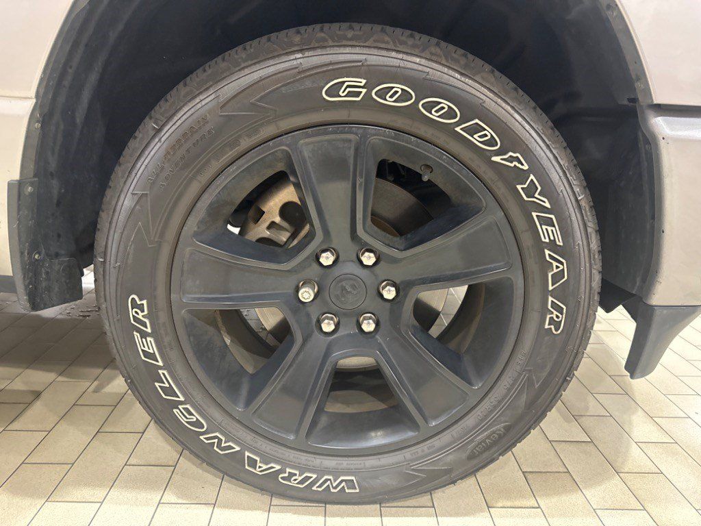 Used 2022 RAM 1500 Big Horn AWD/4WD image 14