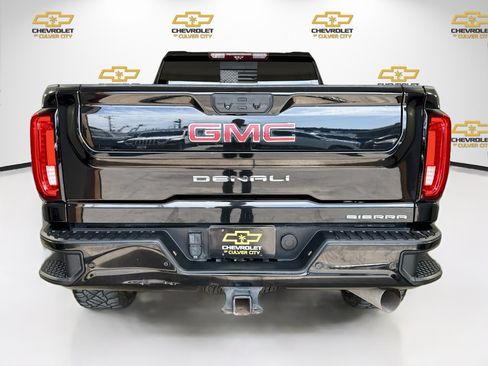 Used 2022 GMC Sierra 3500 Denali w/ Denali Black Diamond Edition AWD/4WD image 7