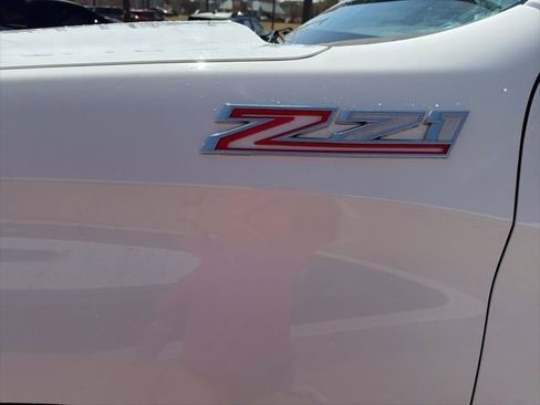 Used 2021 Chevrolet Silverado 1500 LT Trail Boss image 12