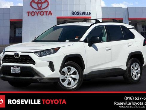 Certified 2021 Toyota RAV4 LE image 1