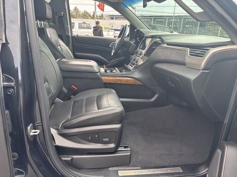 Used 2020 GMC Yukon Denali w/ Denali Ultimate Package AWD/4WD image 34
