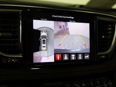 Used 2022 Chrysler Pacifica Pinnacle image 24