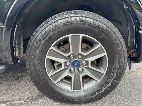 Used 2016 Ford F150 XLT w/ Equipment Group 302A Luxury AWD/4WD image 25