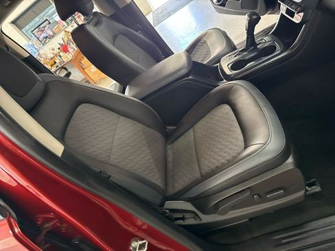 Used 2016 Chevrolet Colorado Z71 AWD/4WD image 40