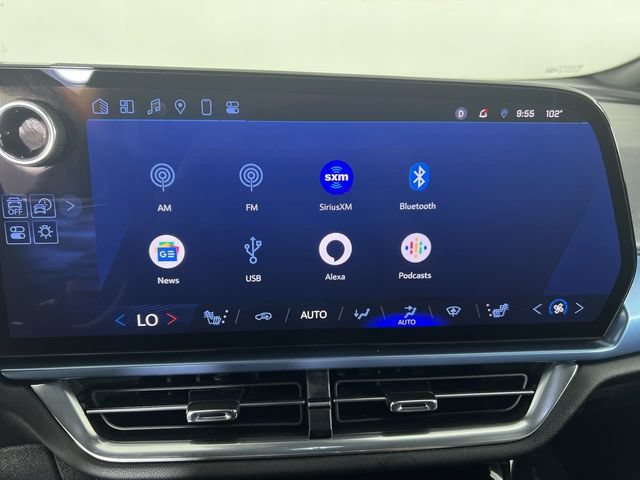 Certified 2024 Chevrolet Equinox EV LT w/ LPO, Blackout Package FWD image 13