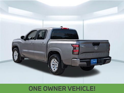 Used 2024 Nissan Frontier SV RWD image 4